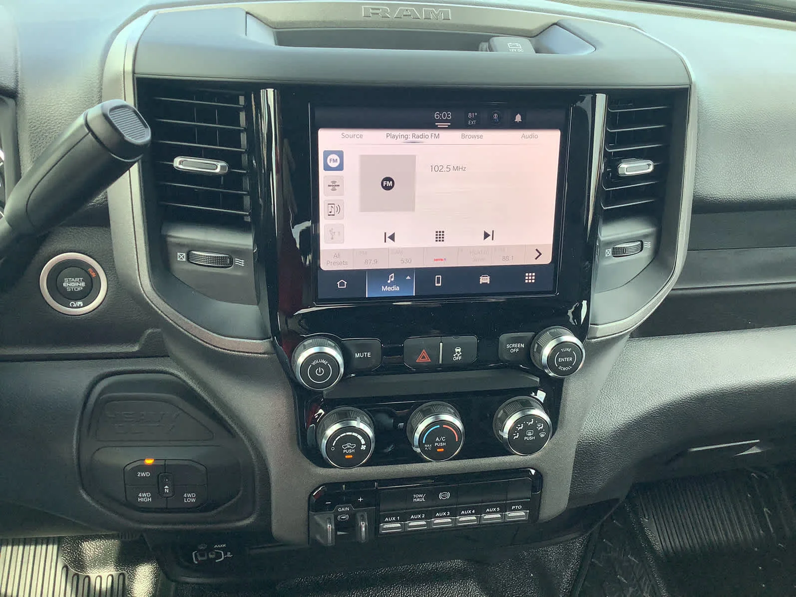 2026 RAM 3500 Chassis Tradesman - Photo 24