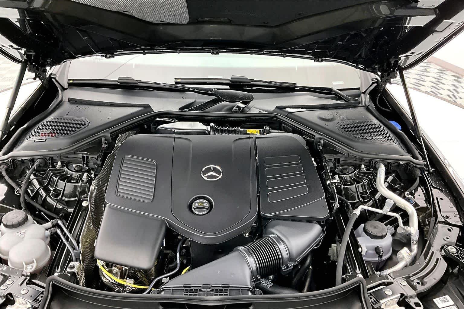 New 2027 Graphite Grey Metallic Mercedes-Benz E 350 image 9