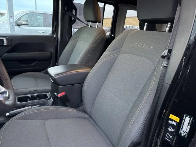 Used 2024 Black Clearcoat Jeep Sahara image 21