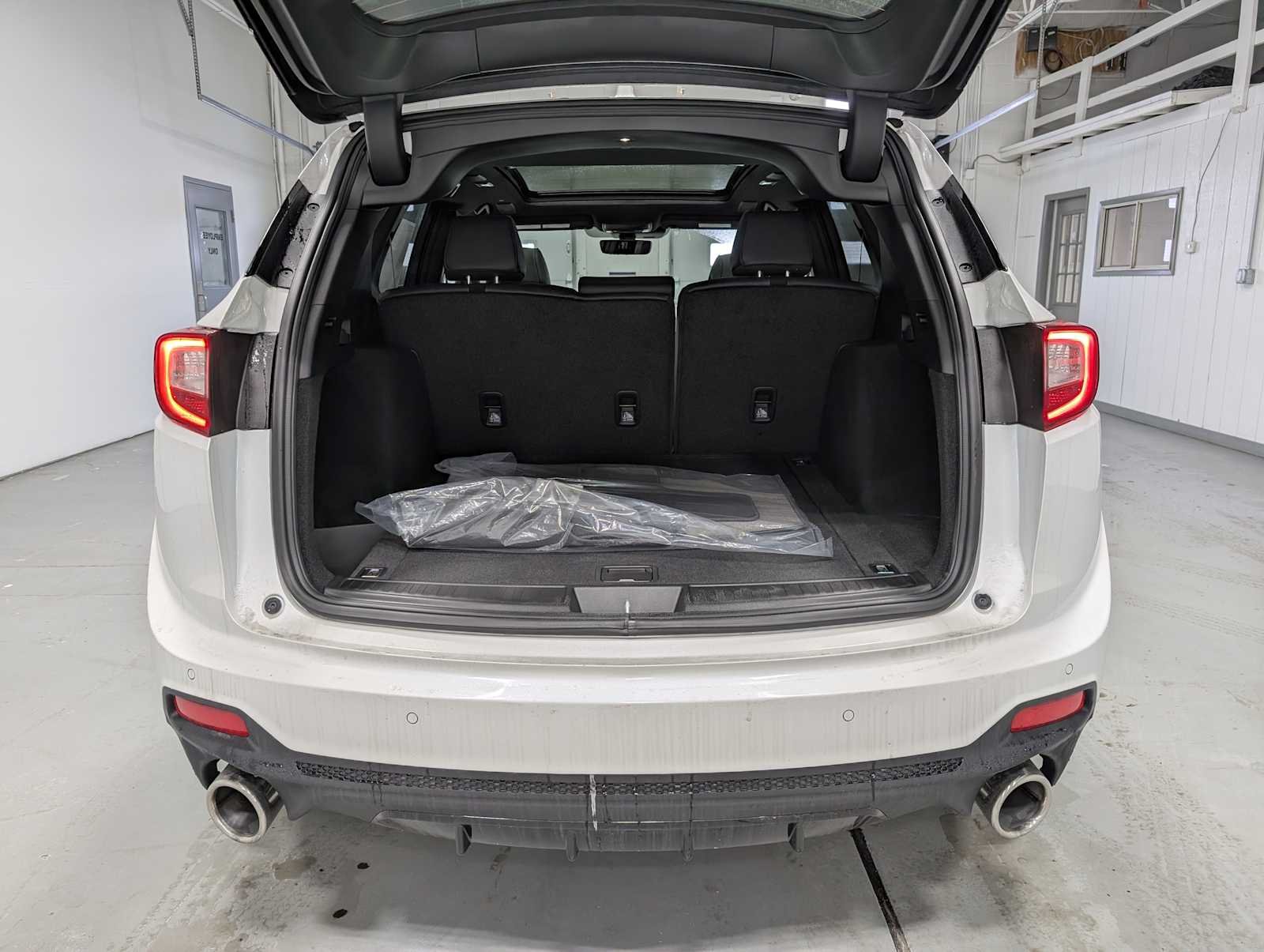 2026 Acura RDX A-Spec Package - Photo 11