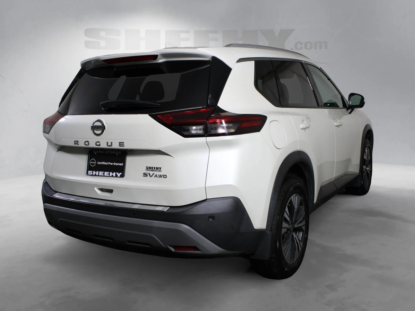 Used 2021 White Nissan SV image 13
