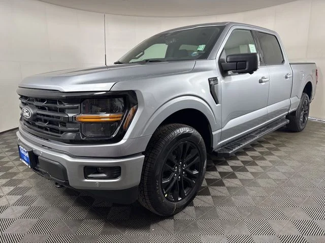 New 2026 Iconic Silver Metallic Ford XLT image 8