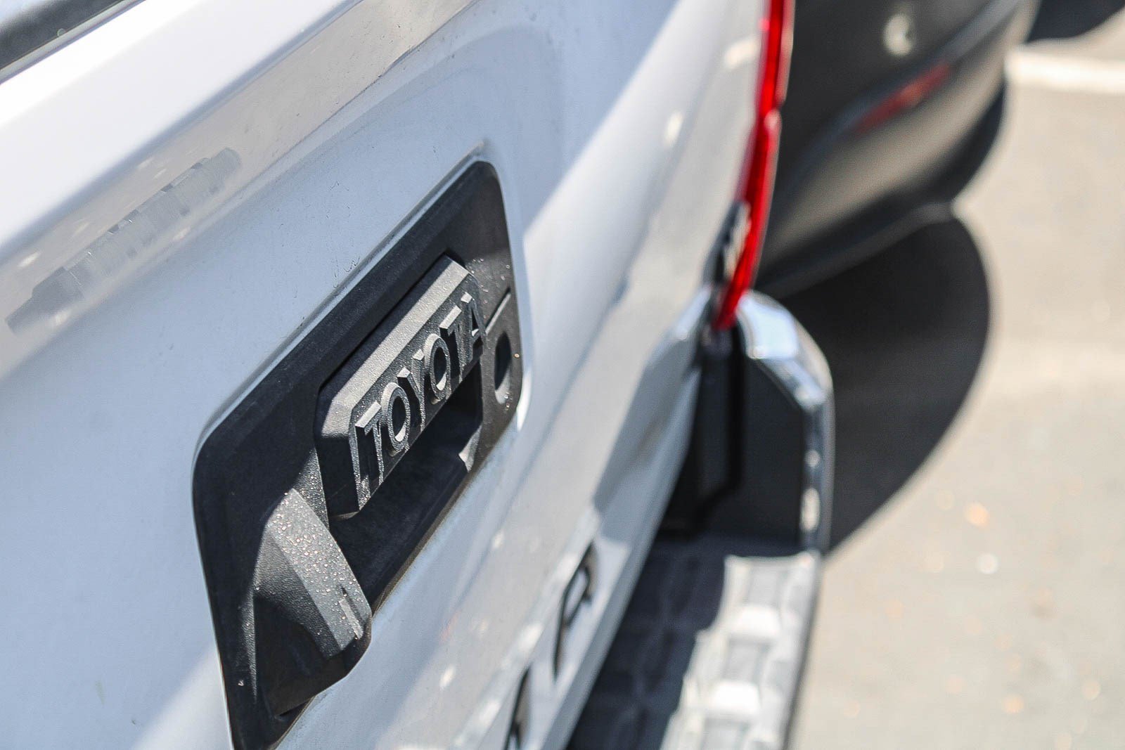 Used 2021 Super White Toyota SR5 image 9