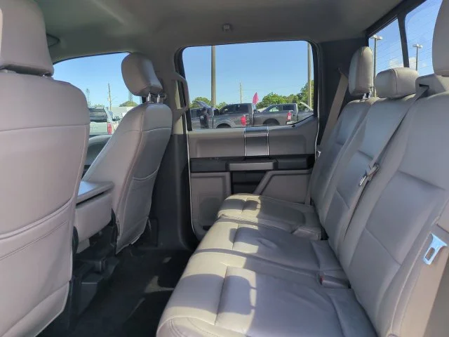 Used 2016 Oxford White Ford XLT image 14