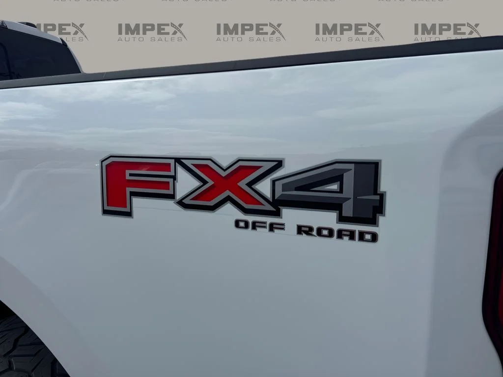Used 2023 White Ford Lariat image 27