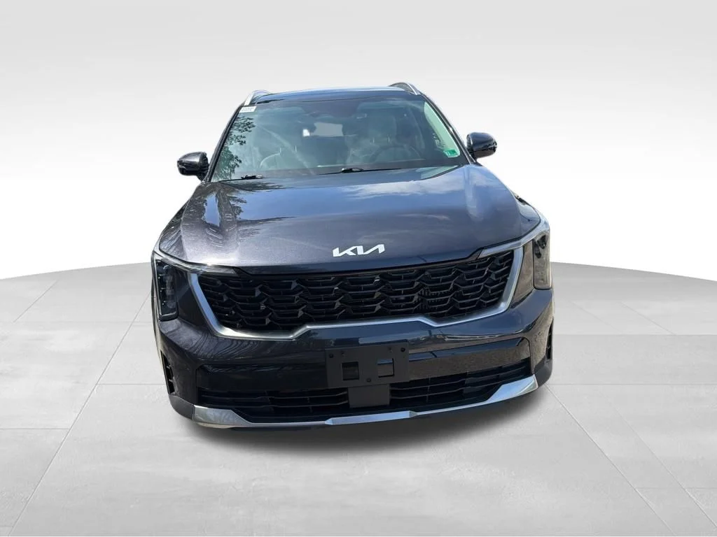 Used 2025 Gray Kia EX image 10