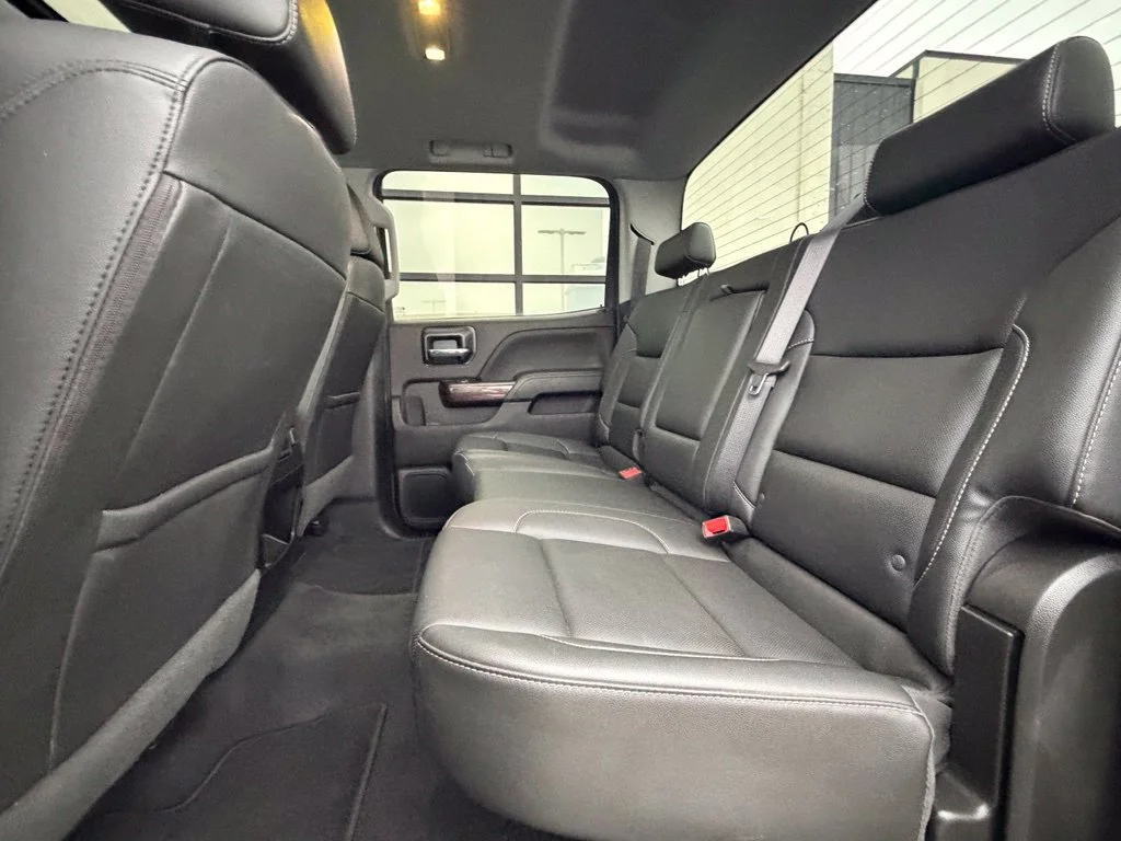 Used 2019 Black GMC SLT image 10