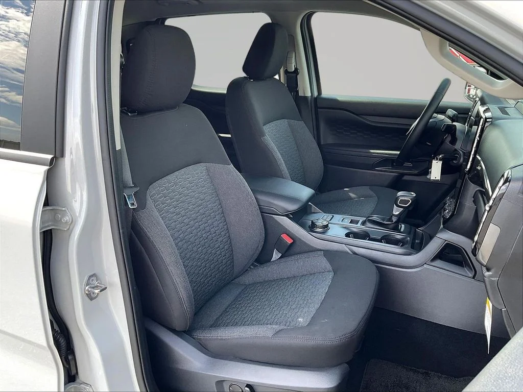 New 2026 Avalanche Ford XLT image 9