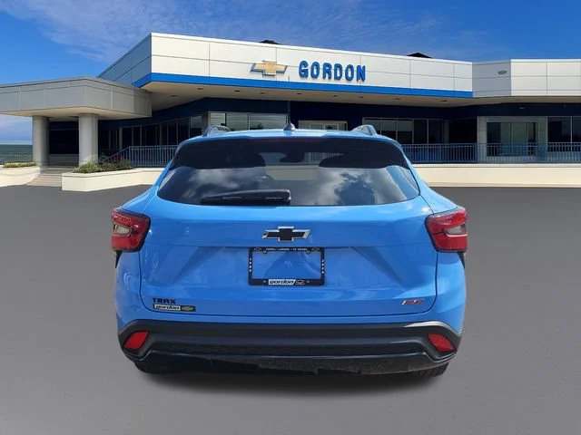 Used 2024 Fountain Blue Chevrolet 2RS image 4