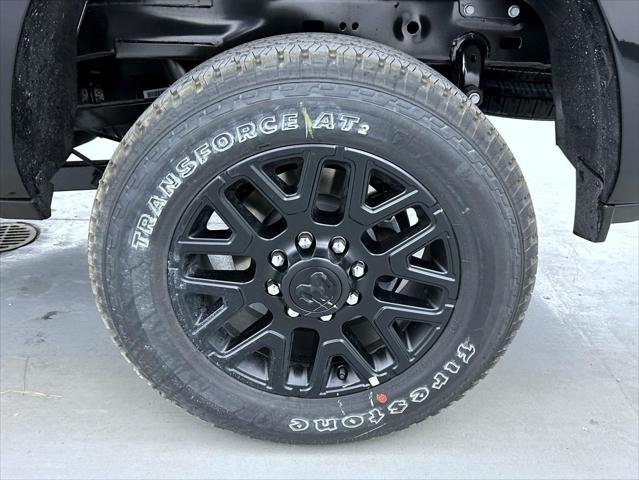 New 2026 Diamond Black Crystal Pearl-Coat Exterior Paint RAM Limited image 23