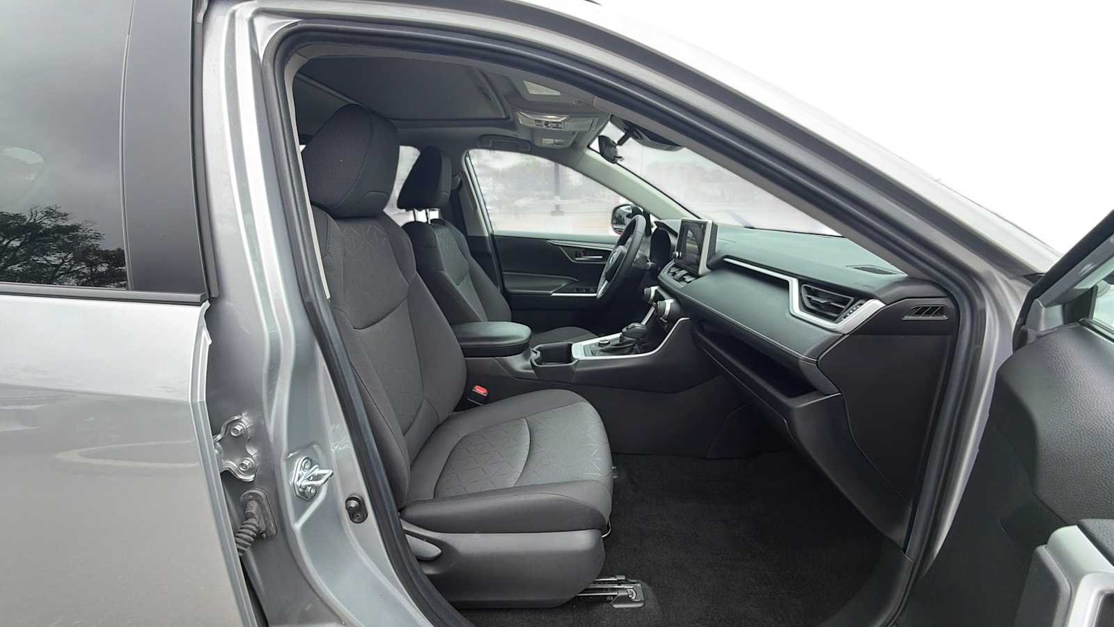 Used 2024 Silver Sky Metallic Toyota Hybrid XLE image 26