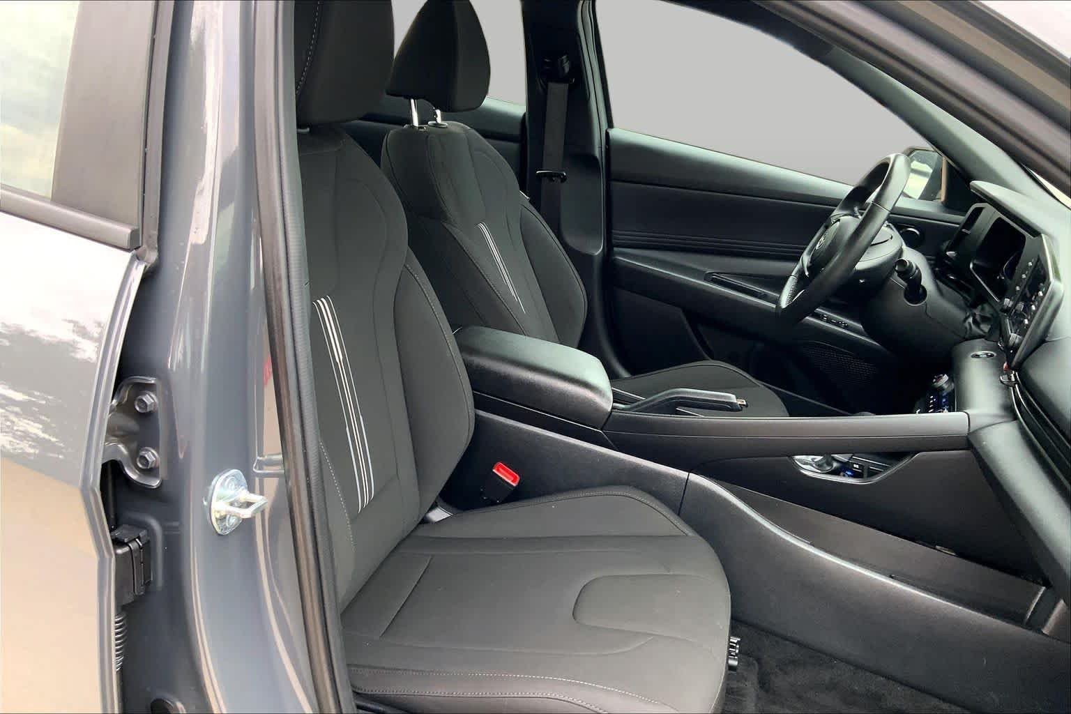 Certified Used 2025 Ecotronic Gray Hyundai SEL Sport image 8