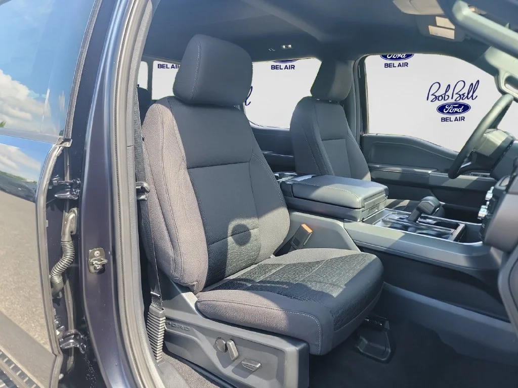 New 2026 Blue Ford XLT image 16
