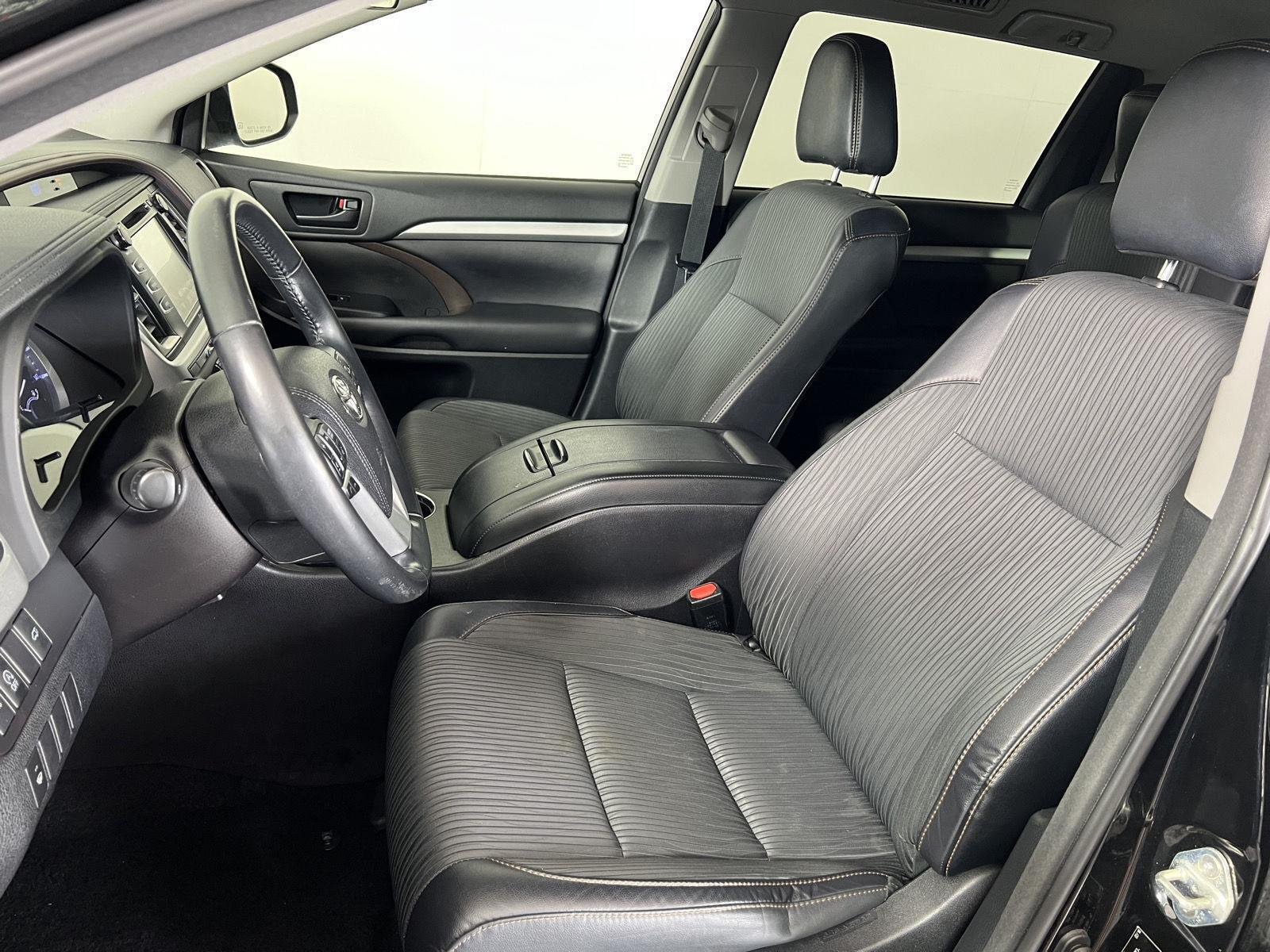 Used 2018 Midnight Black Metallic Toyota LE Plus image 5