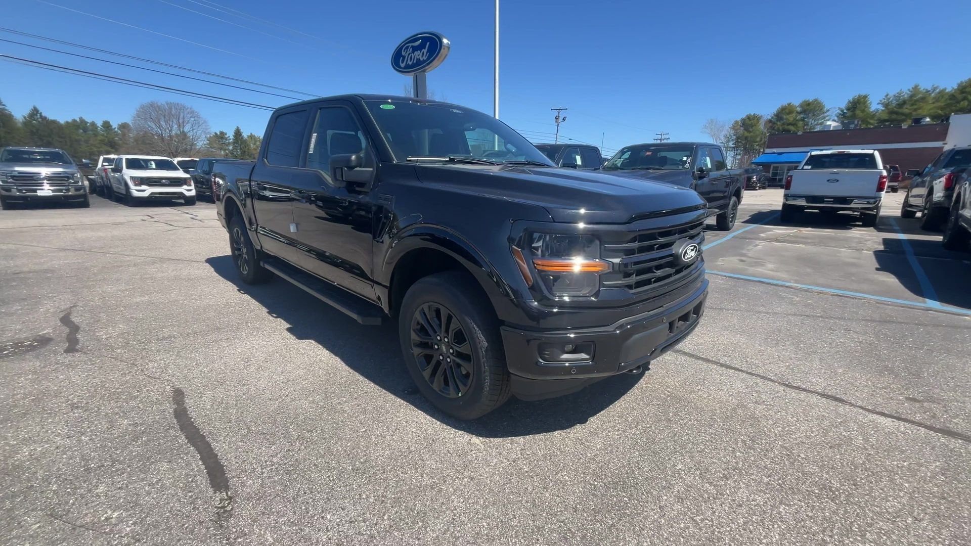 New 2026 Agate Black Metallic Ford XLT image 13