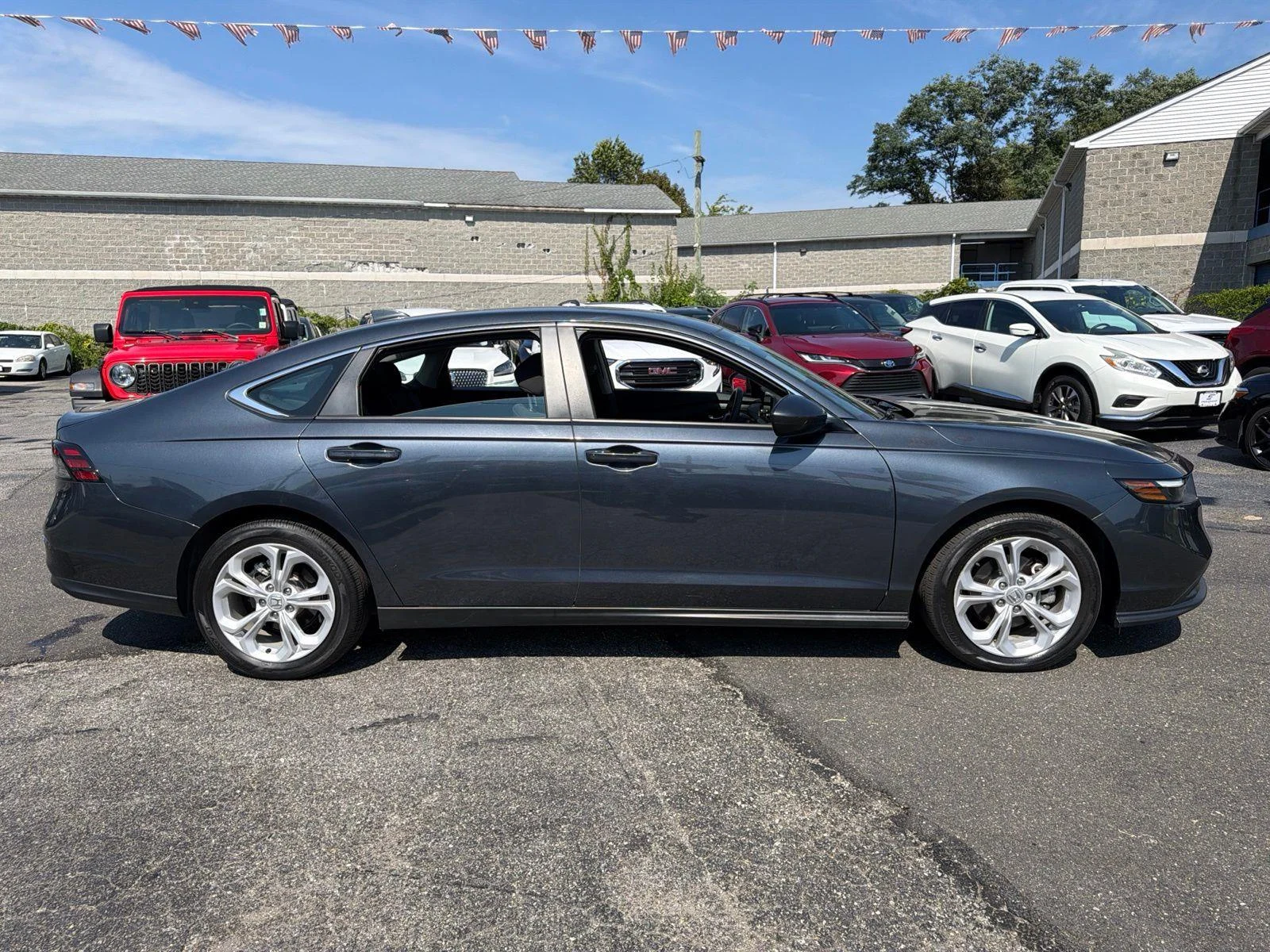 2024 Honda Accord LX - Photo 8