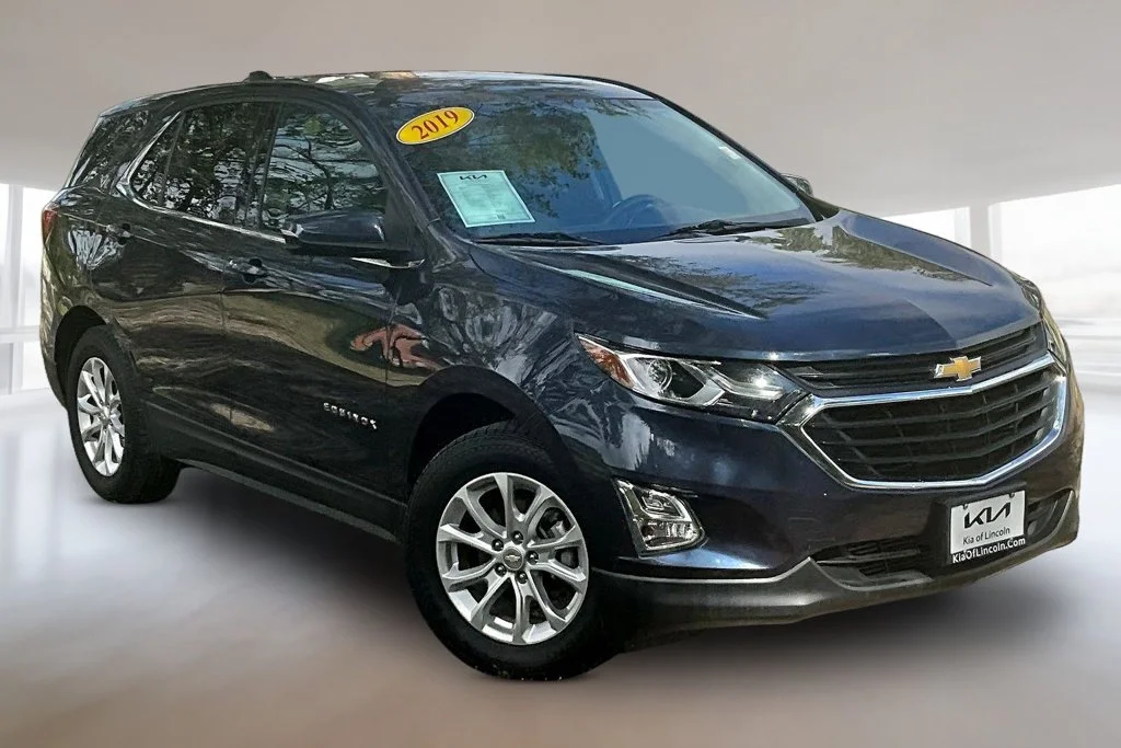 Used 2019 Storm Blue Metallic Chevrolet LT image 3