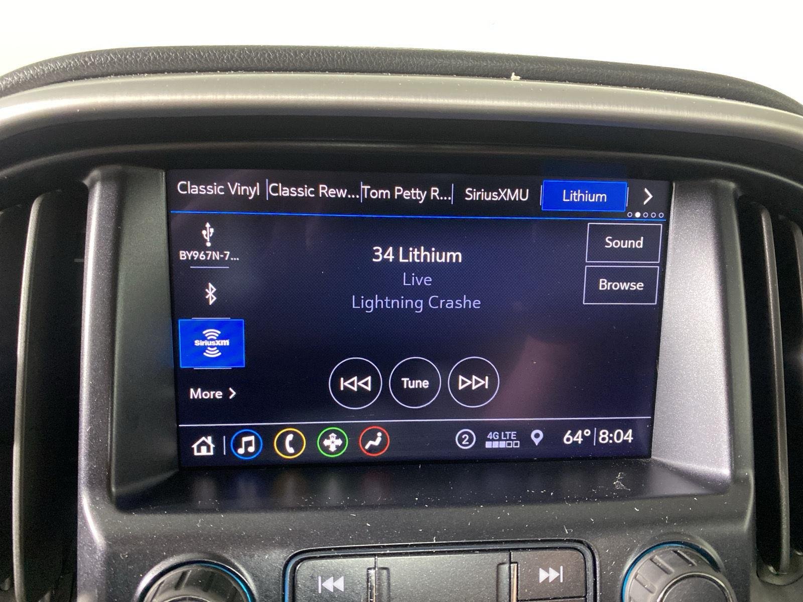 Used 2020 Blue Emerald Metallic GMC 4WD SLE image 28