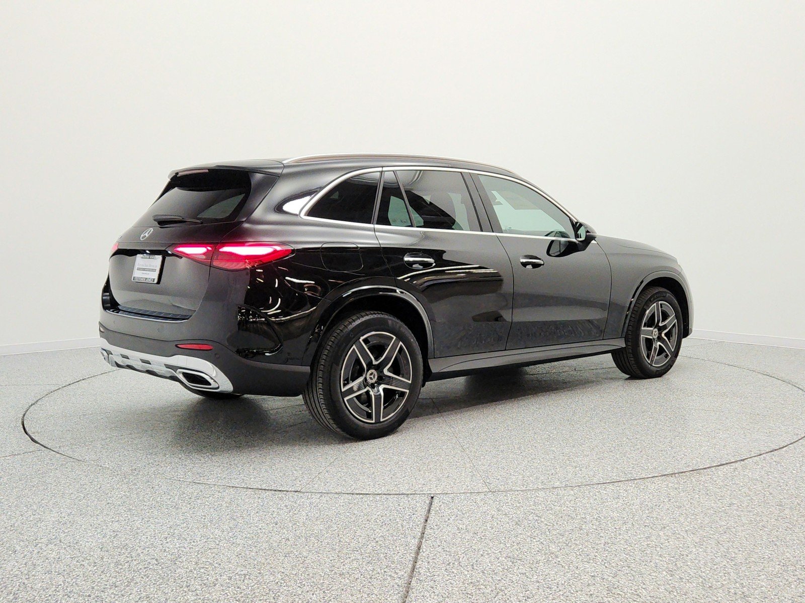 New 2026 Black Mercedes-Benz GLC 300 SUV image 5