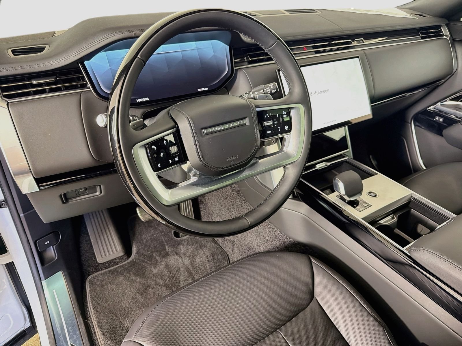 New 2026 Fuji White LAND ROVER SE 7 Seats image 10