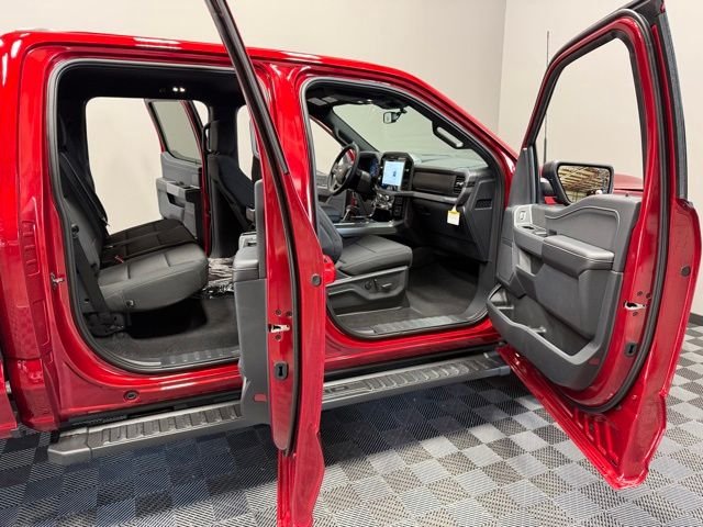New 2026 Ruby Red Metallic Tinted Clearcoat Ford XLT image 22