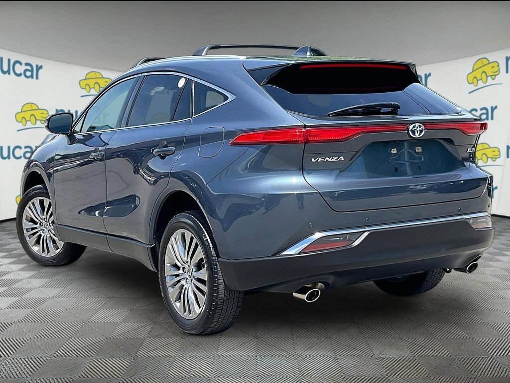Used 2023 Gray Toyota XLE image 4