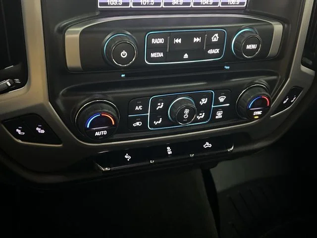 Used 2018 Black GMC SLT image 17