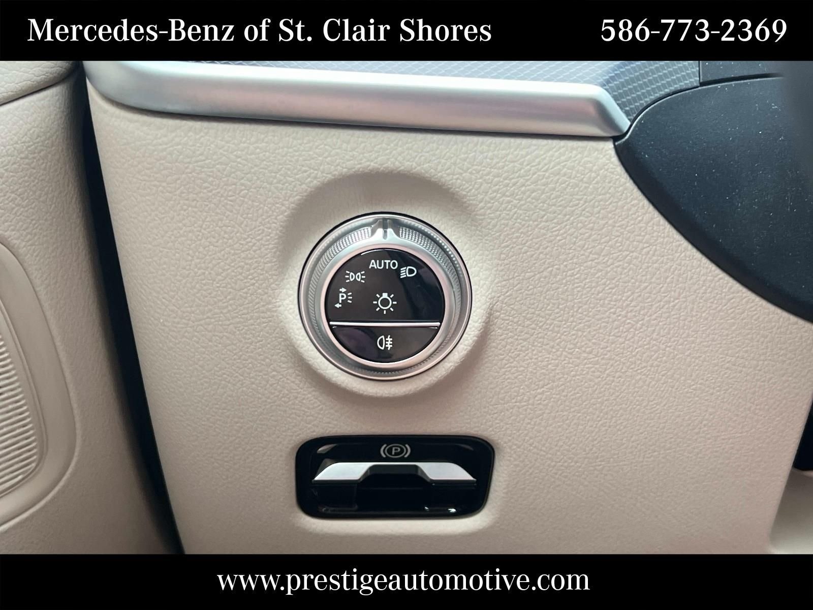 Certified Used 2025 Black Mercedes-Benz C 300 image 32