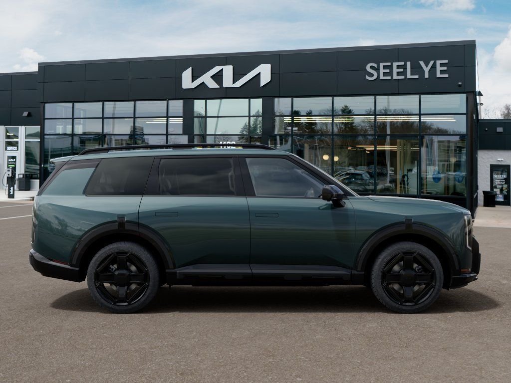 New 2027 Black Kia X-Line SX image 7