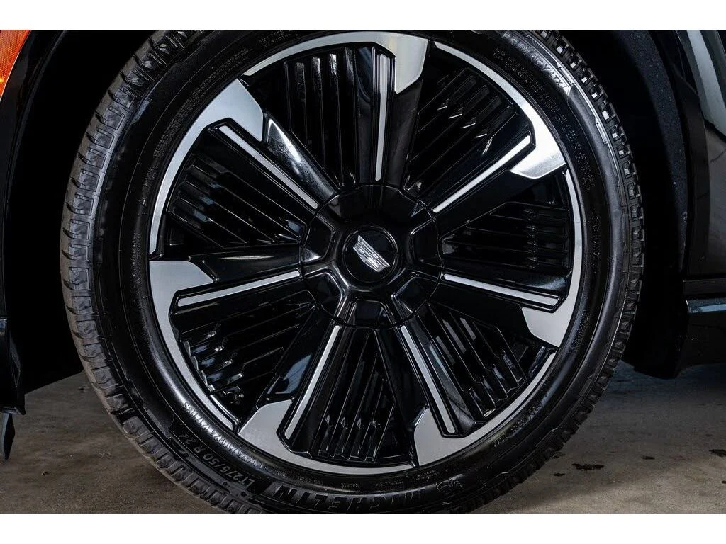 Used 2025 BLACK RAVEN Cadillac Sport 1 image 10