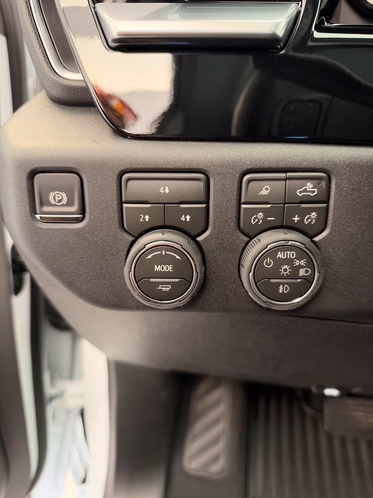 New 2026 Summit White Chevrolet LT image 11