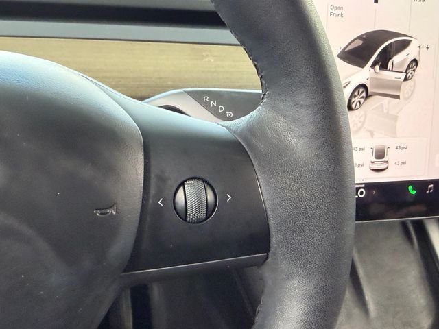 Used 2023 White Tesla Long Range image 18