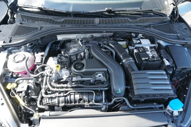 New 2026 Platinum Gray Metallic Volkswagen SEL image 38