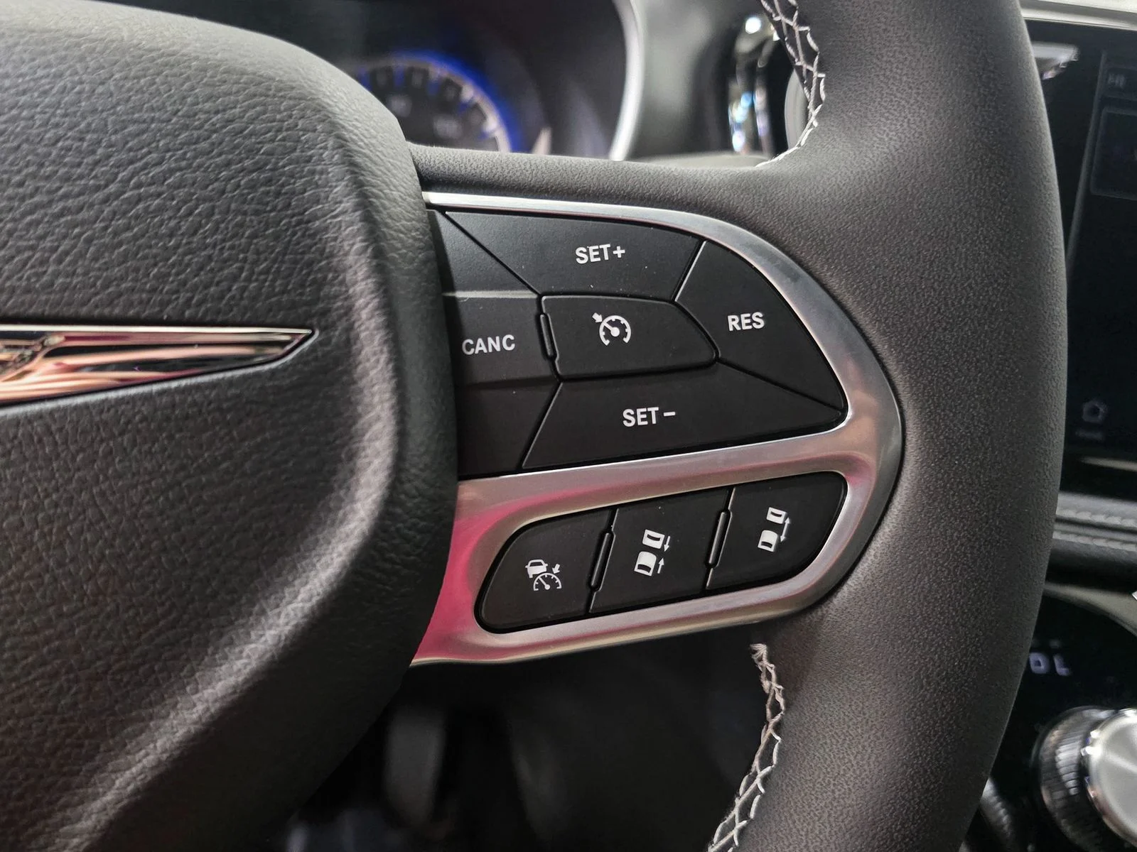 2026 Chrysler Pacifica Select - Photo 39