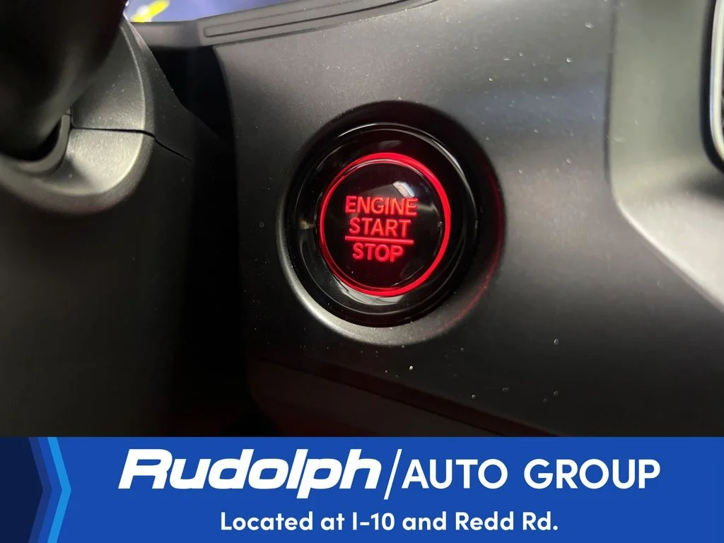 Used 2025 White Honda  image 48