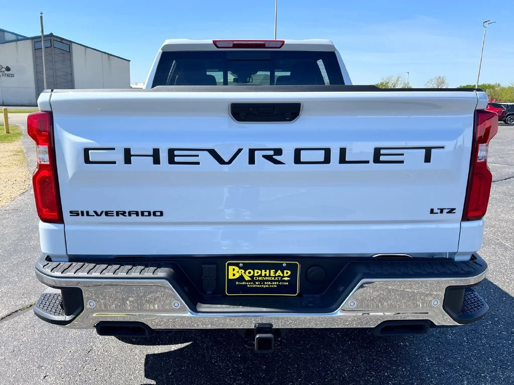 New 2026 Polar White Tricoat Chevrolet LTZ image 34