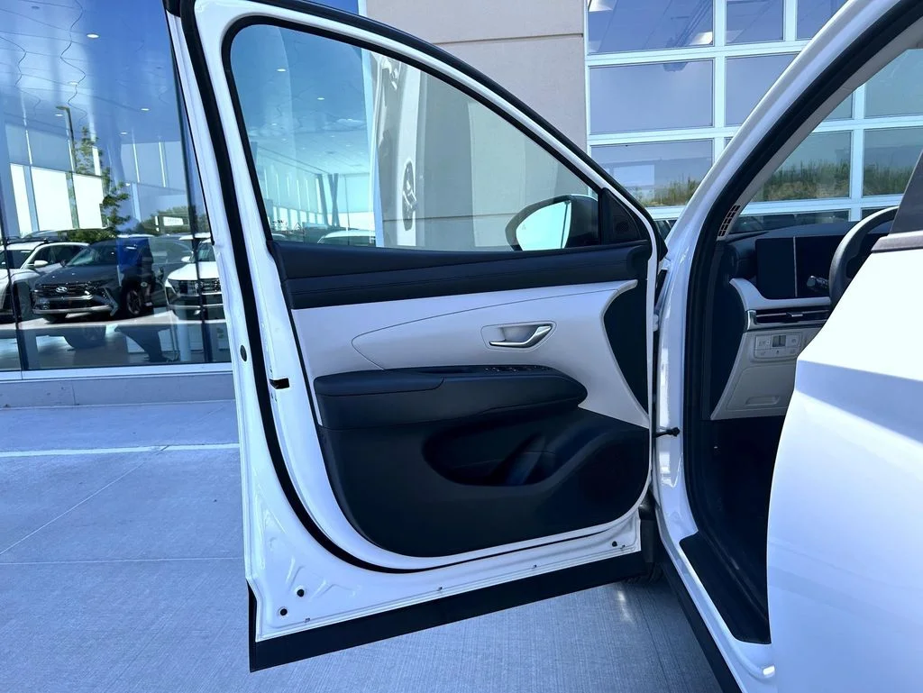 New 2026 White Hyundai SEL image 9