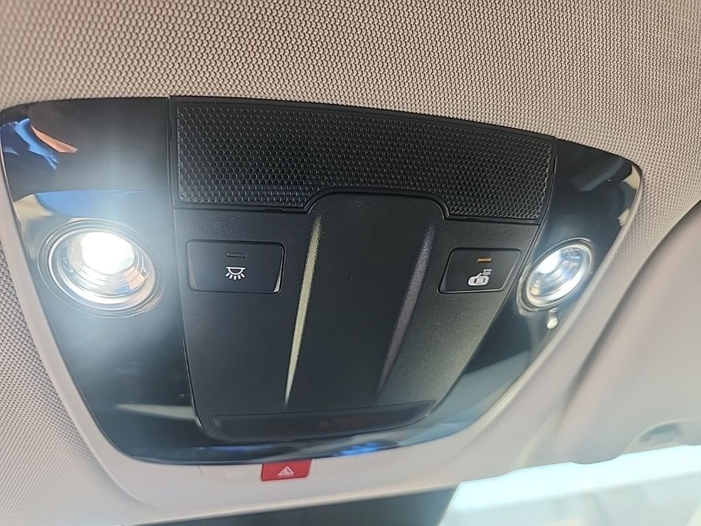 Certified Used 2024 Red Kia Light image 25
