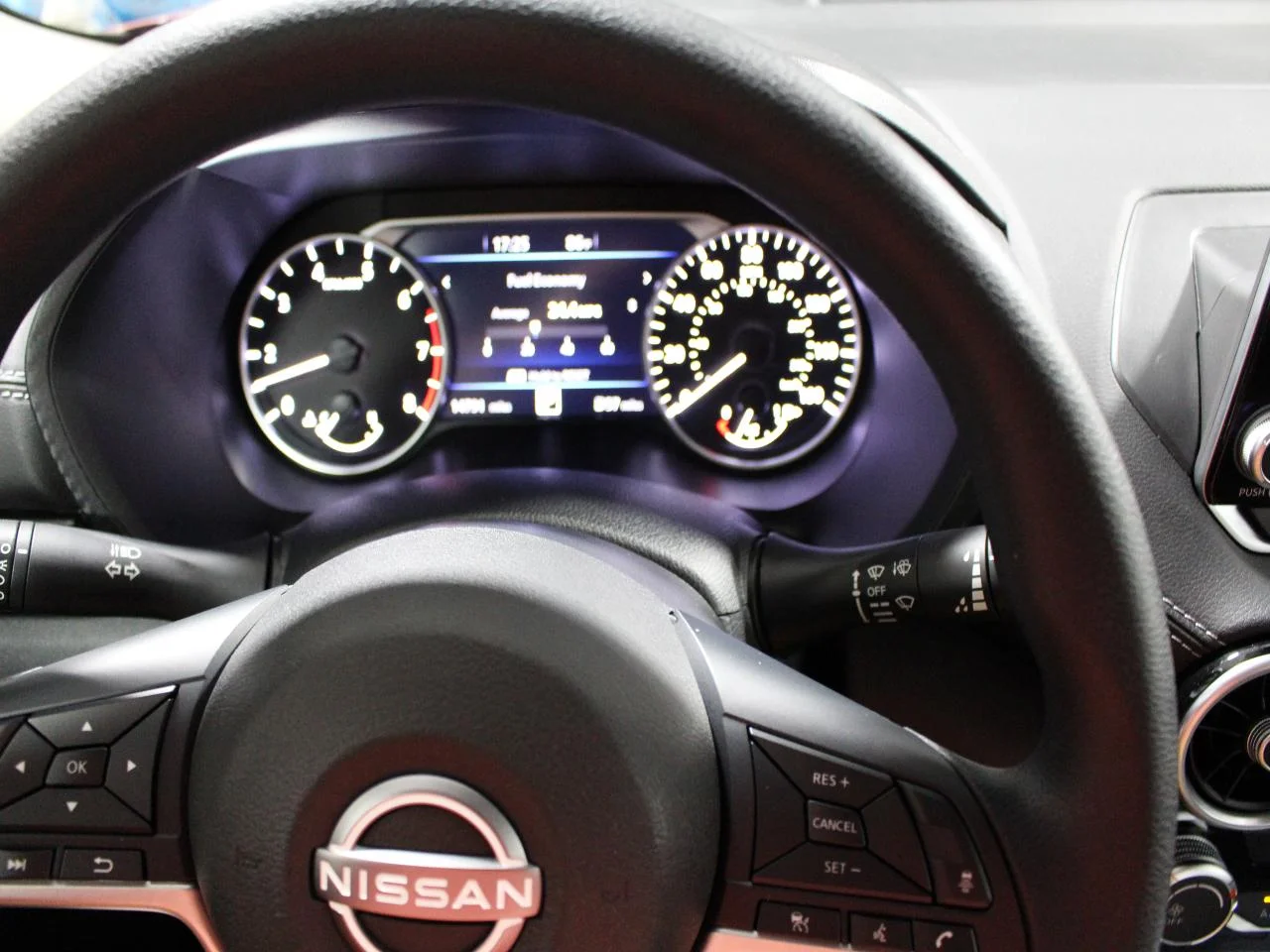 2024 Nissan Sentra SV - Photo 13