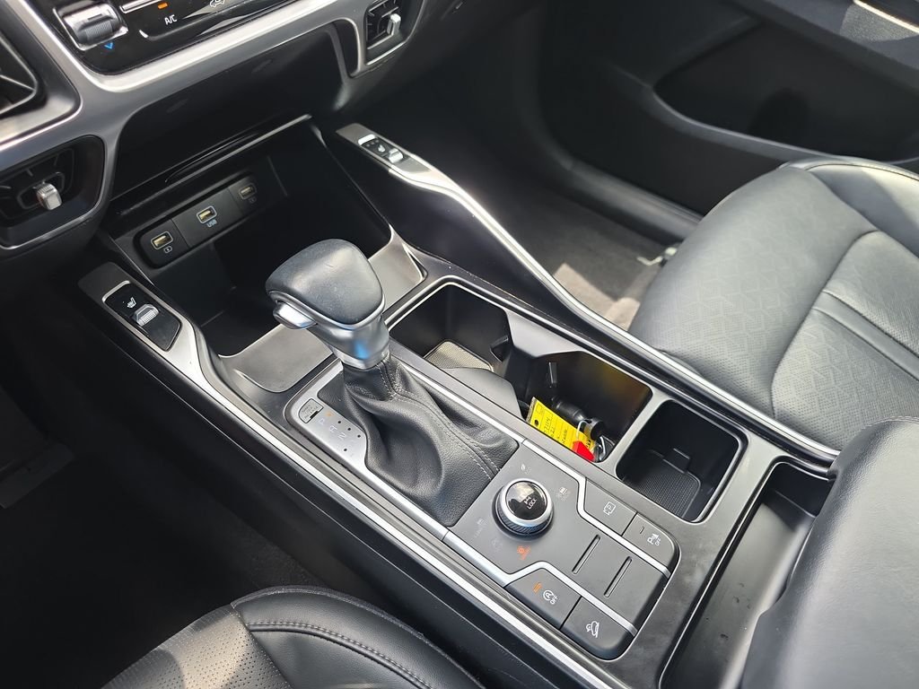 2021 Kia Sorento S - Photo 28