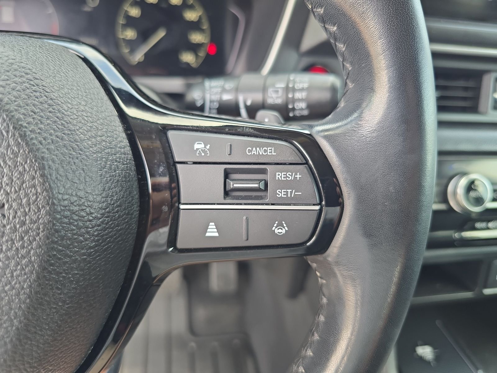 2024 Honda Pilot EX-L - Photo 24