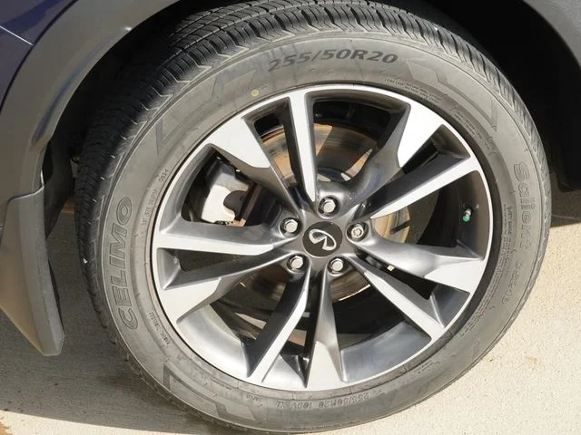Used 2022 Blue INFINITI LUXE image 11