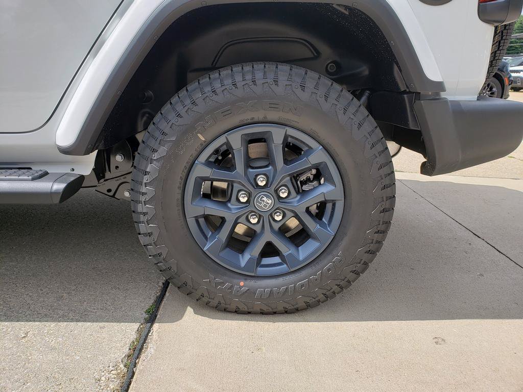 New 2026 Bright White Clearcoat Jeep 85th Anniversary image 11