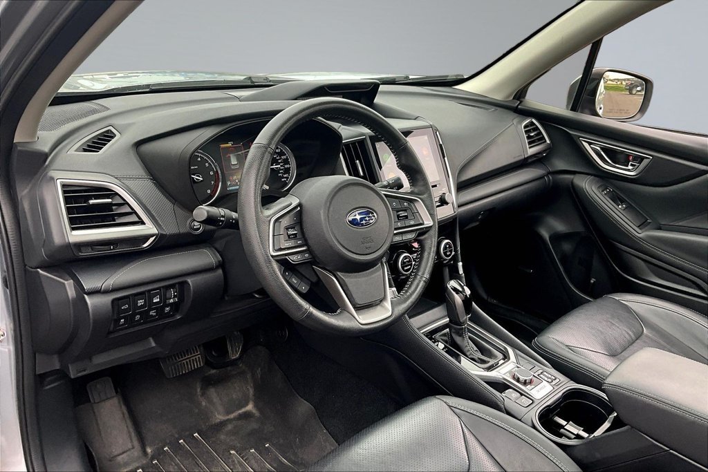 Used 2021 Silver Subaru Touring image 17