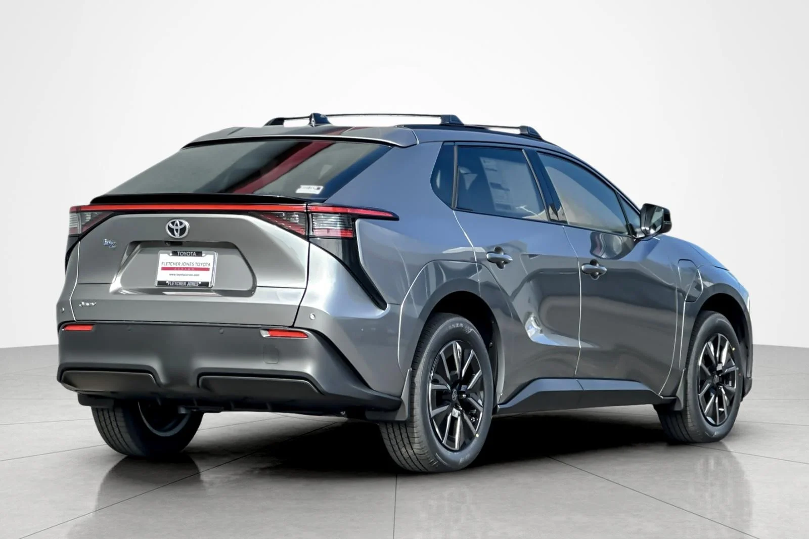 New 2026 Heavy Metal <sup>1</sup> Toyota  XLE image 5