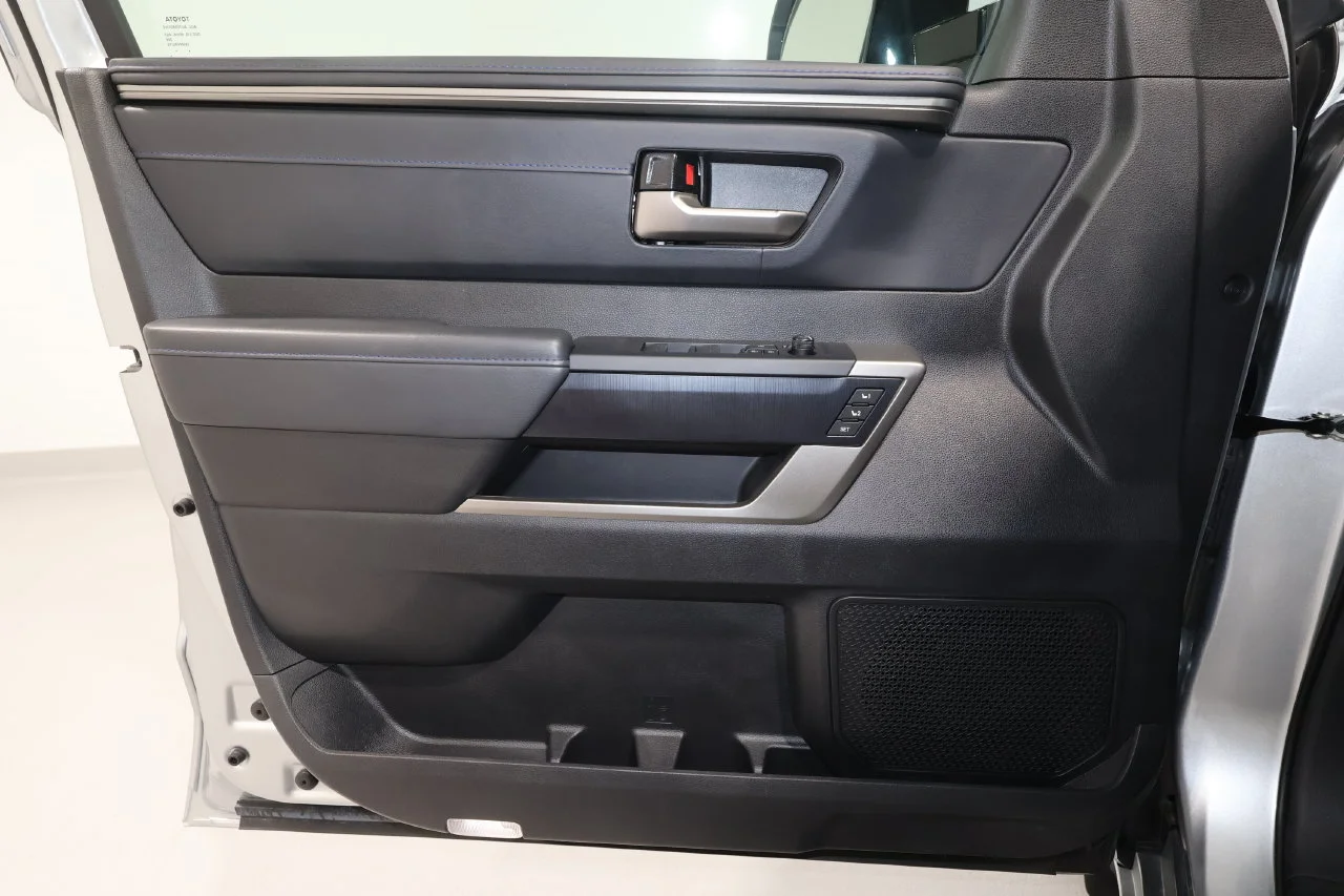 2026 Toyota Sequoia Platinum - Photo 23