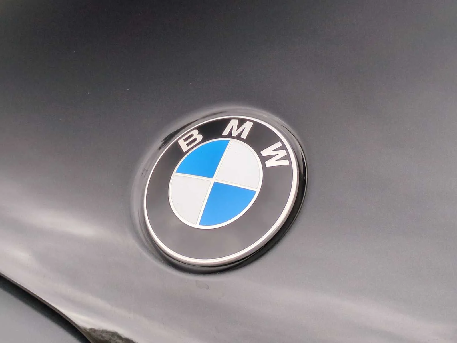 New 2026 Black Sapphire Metallic BMW xDrive40i image 12