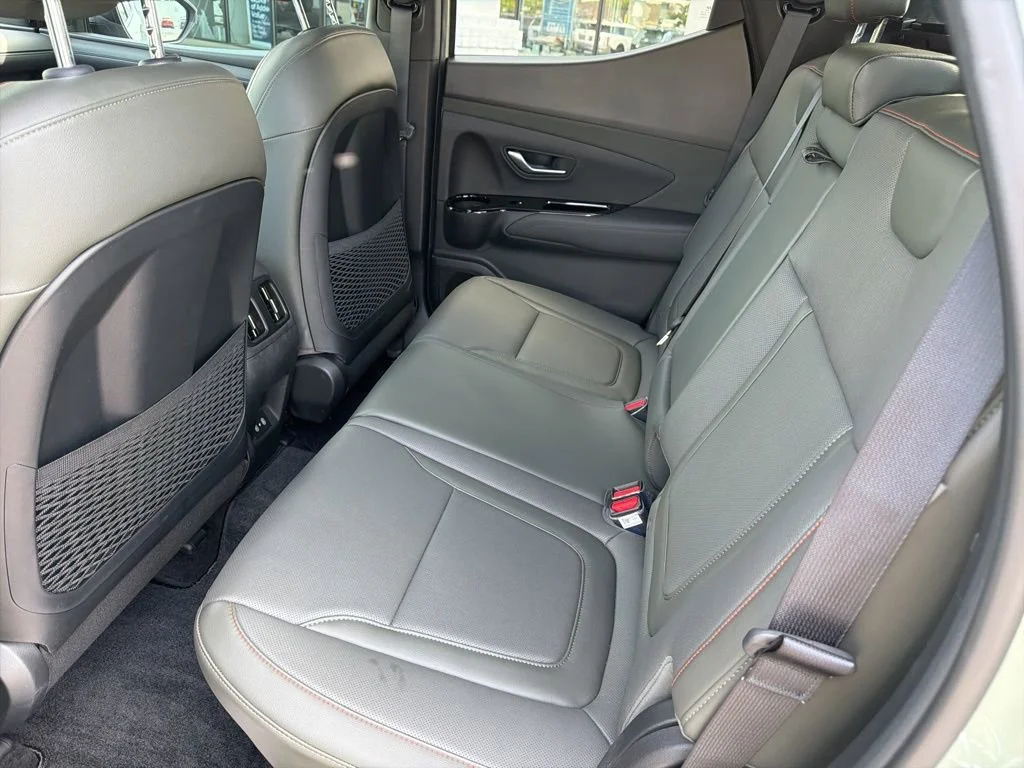 Used 2025 Sage Gray Hyundai Limited image 15