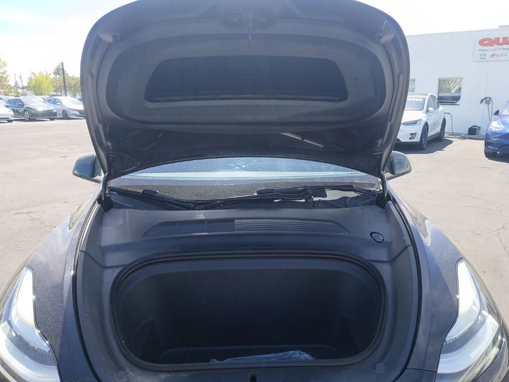 Used 2021 Black Tesla Long Range image 4