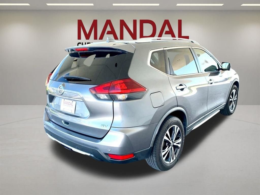 Used 2020 Gray Nissan SV image 5